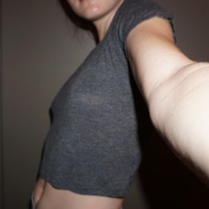 Brandy Melville stretchy crop top